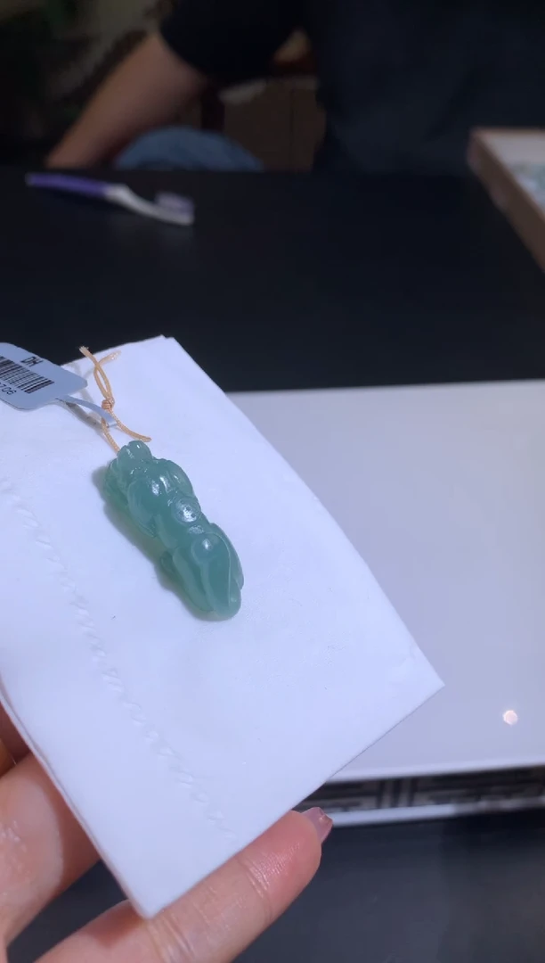 未镶嵌定制翡翠爱****子翡翠