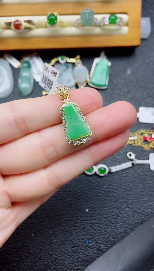 银S925镶嵌戒指翡翠1