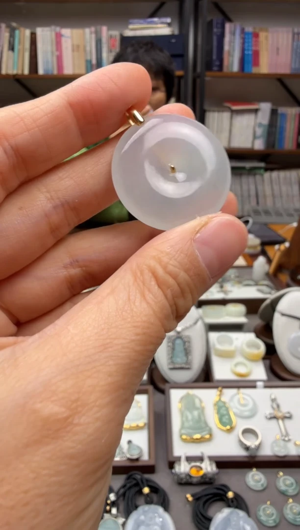 颈饰未镶嵌翡翠雁*飞平安扣吊坠