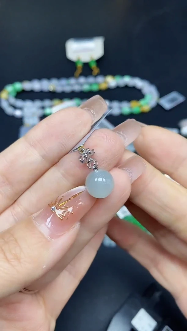 吊坠(不含链)18K金镶嵌翡翠单珠18K金扣镶嵌@@CMT1085-5