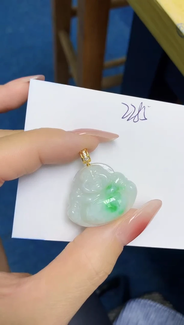 翡翠未镶嵌颈饰 天然缅甸翡翠A货