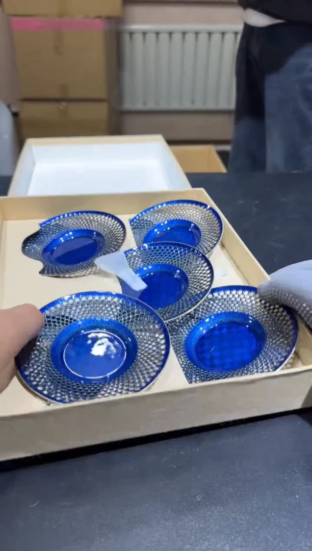 【闪购商品】杯小四孤品收藏中古品