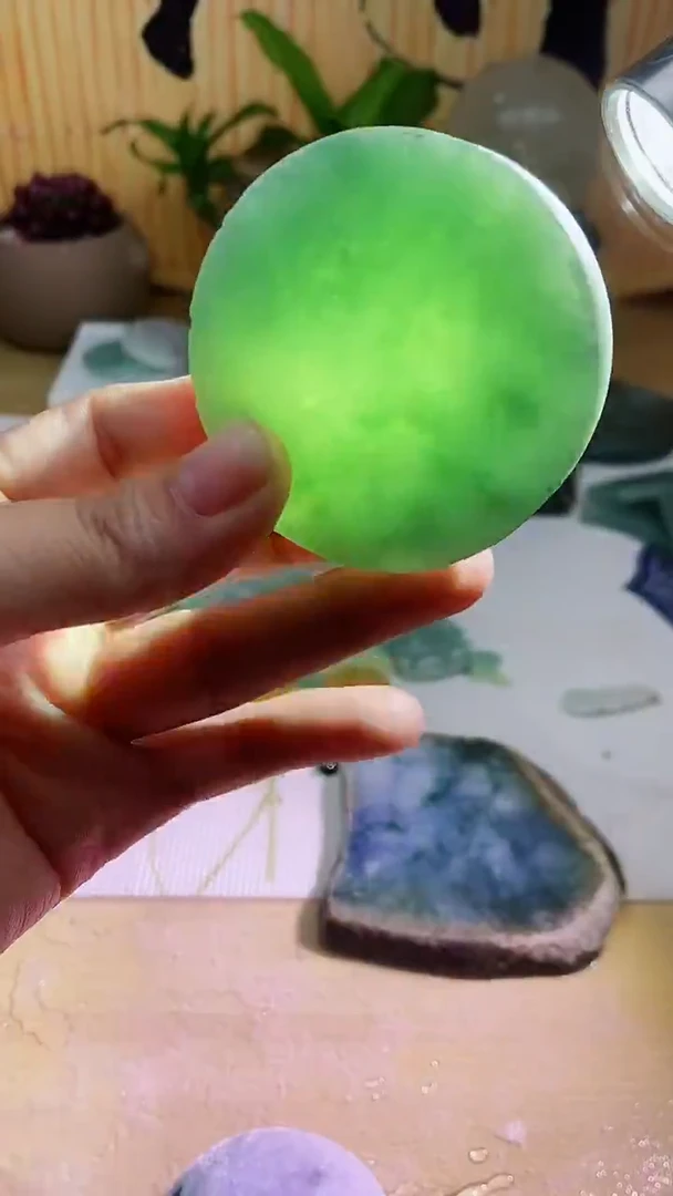 翡翠未镶嵌颈饰翡翠105