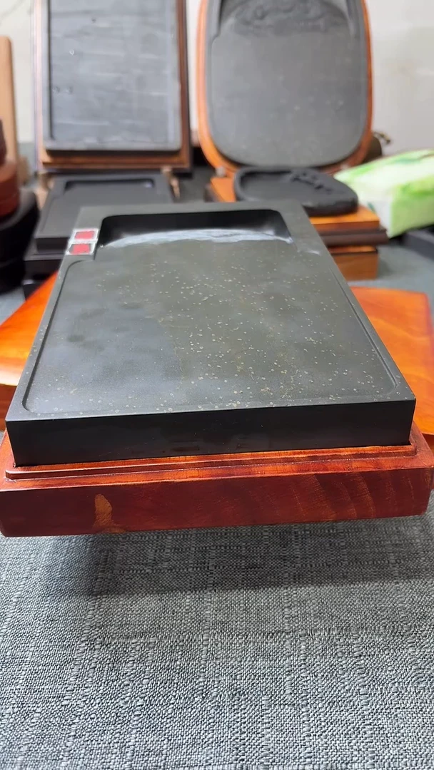 石**果老坑歙砚一方