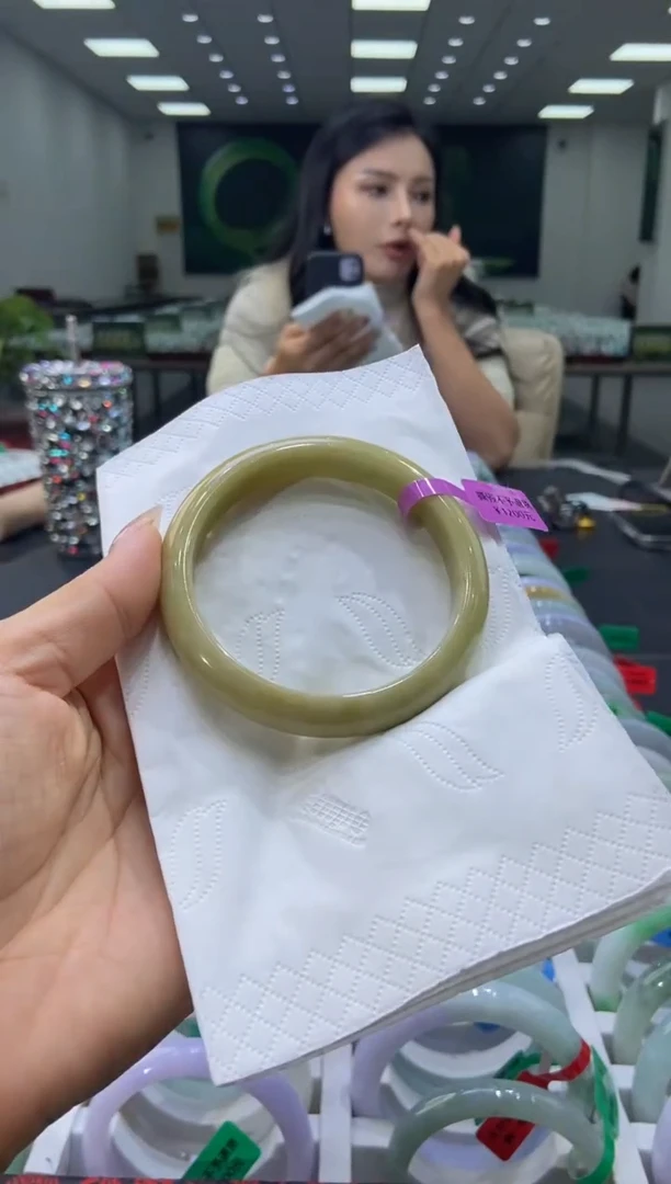 未镶嵌手镯翡翠00007449