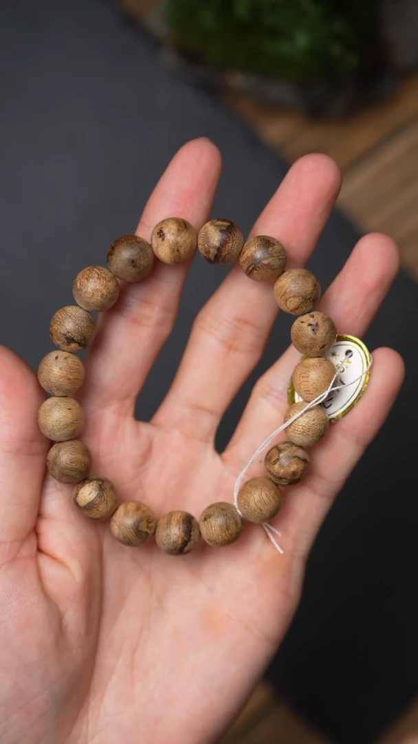 沉香手串L1023-2菩萨奇糖结11.5/10g