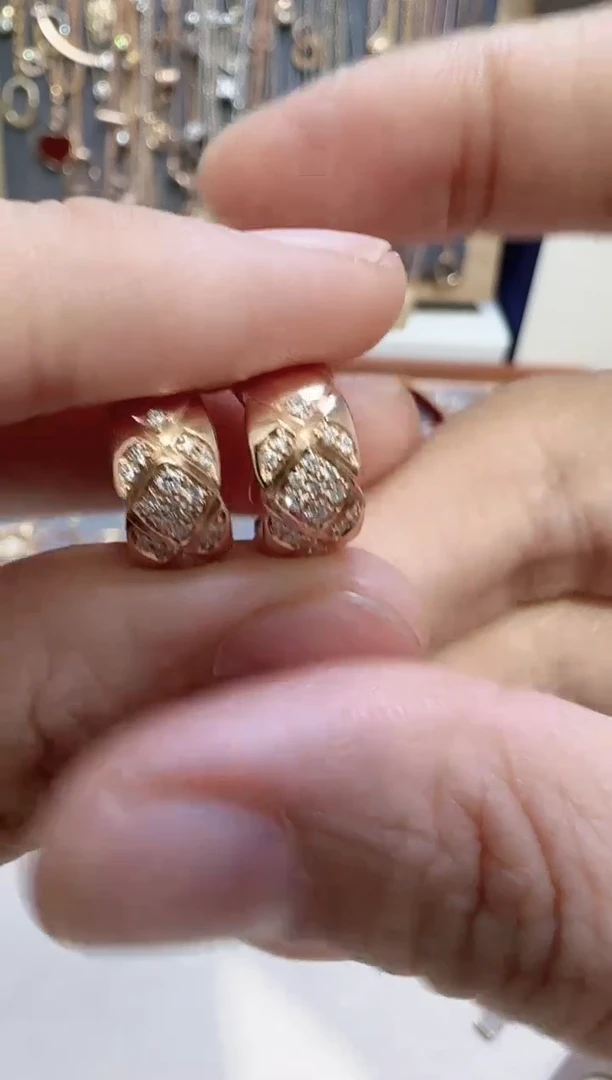 【闪购商品】天然钻石耳饰18K金镶嵌多样性发货发其一