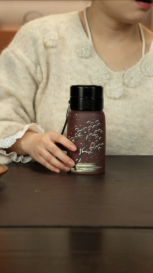 【闪购商品】紫砂茶壶直播福利保温杯泥绘雪松约420CC