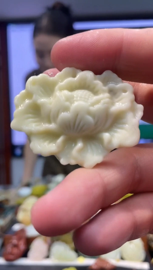 【闪购商品】岫玉吊坠未镶嵌·
