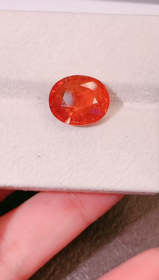未镶嵌珠宝半成品石榴石（芬达石）天然芬达裸石10.51ct