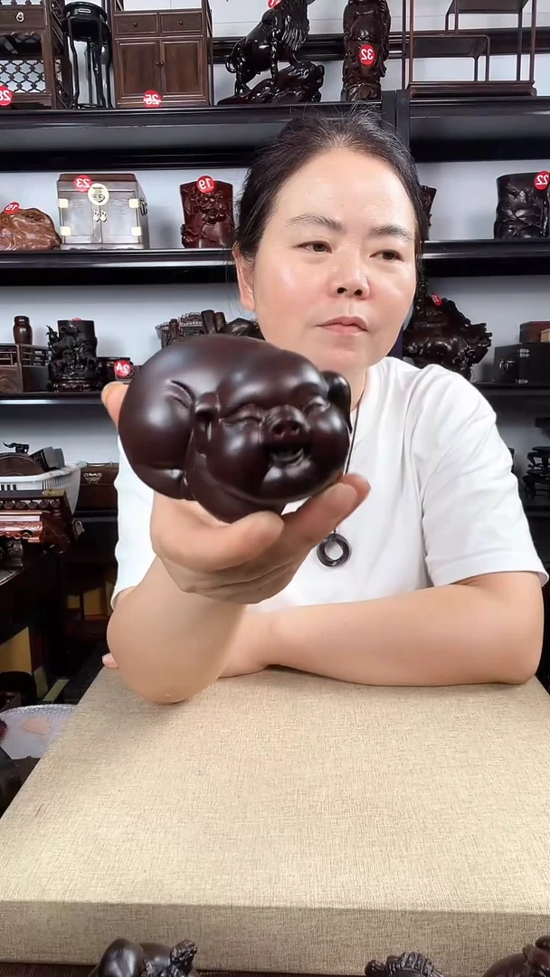 木老李红木工艺品猪