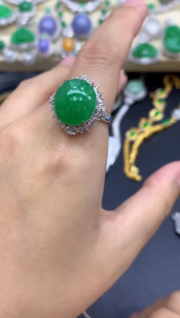 18K金镶嵌戒指翡翠427-中国好珍宝