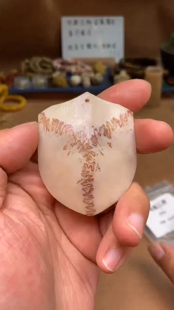 【闪购商品】鹿骨其他母鹿三界A94