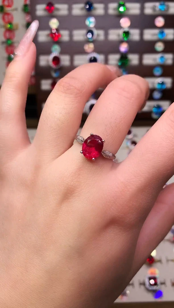 银S925镶嵌戒指红宝石8*10 银托