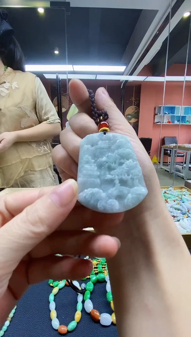 颈饰未镶嵌翡翠吊坠