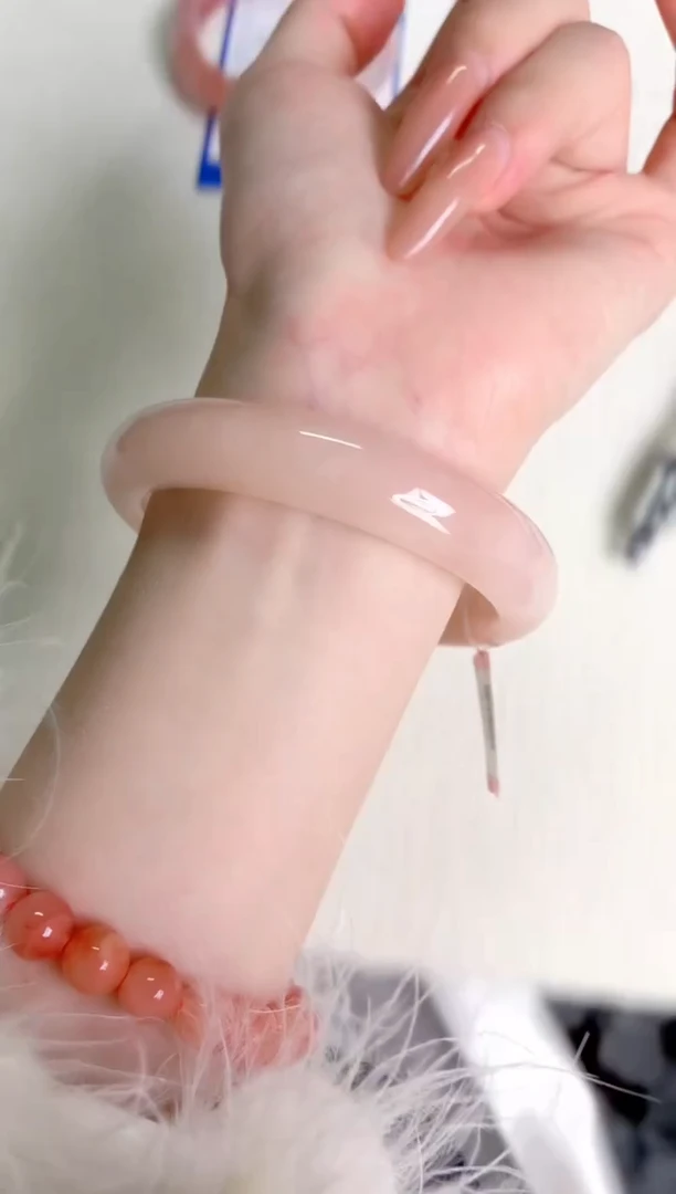 未镶嵌手镯石英质玉桃花72-圈口61.7