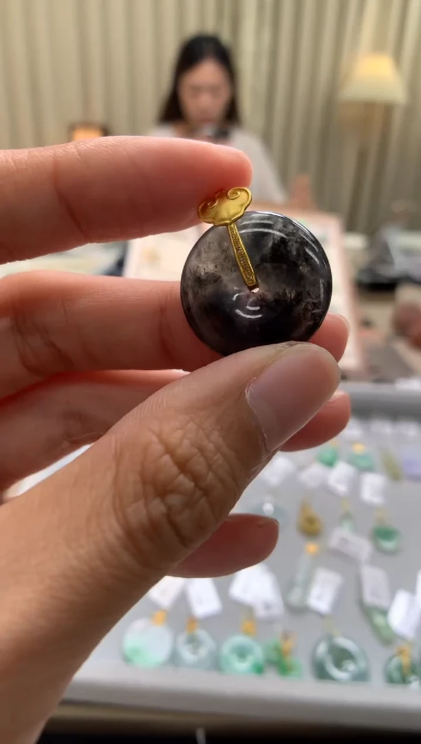 翡翠18K金镶嵌颈饰熙**熙平安扣