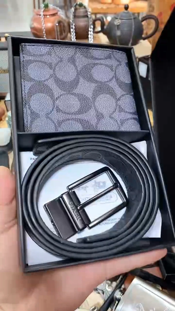 瓷片闪购商品  如图所示
