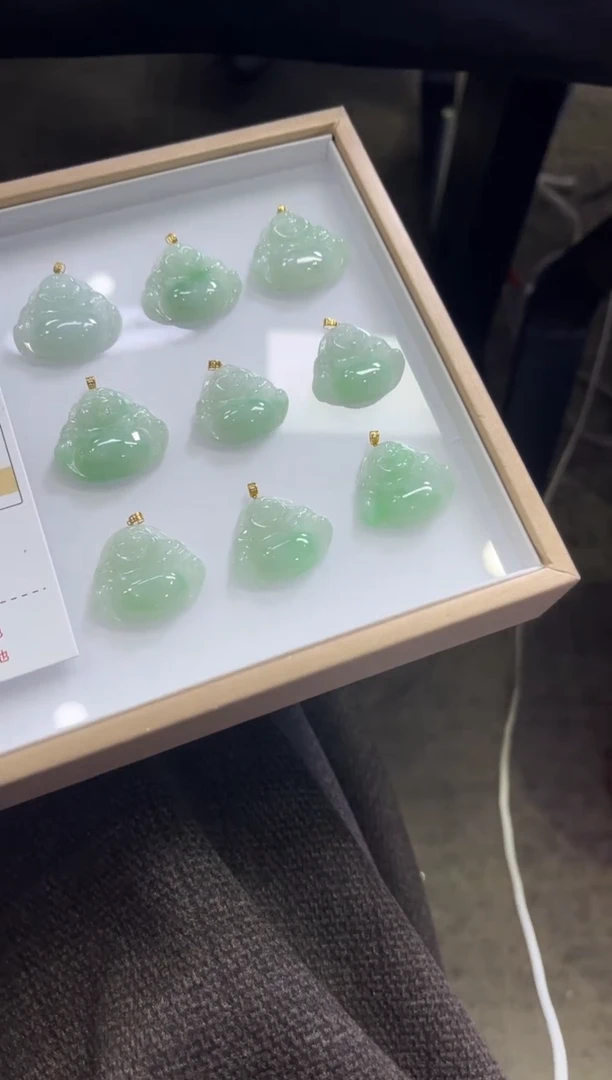 颈饰18K金镶嵌翡翠H61/多样性发一件/配绳子