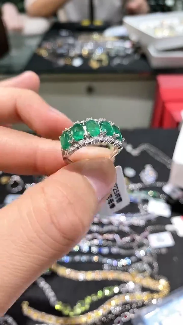 【闪购商品】祖母绿戒指银S925镶嵌戒指
