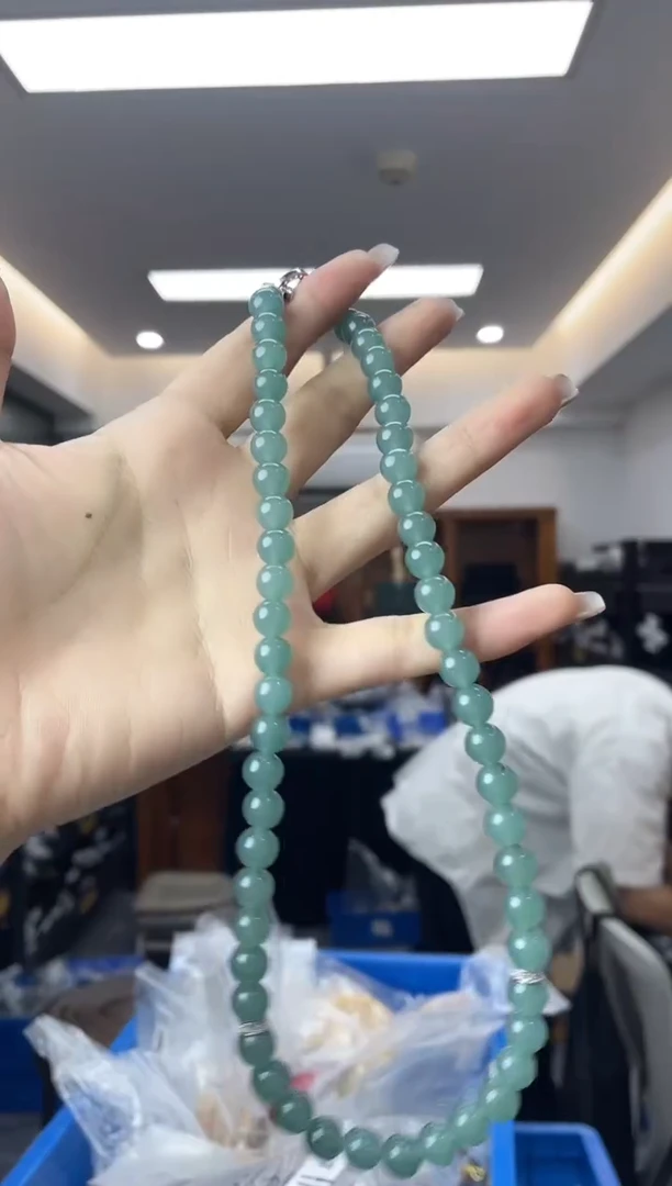 翡翠未镶嵌颈饰多样性一件发货