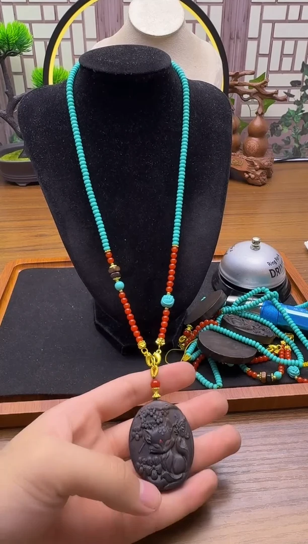 颈饰14K金镶嵌南红玛瑙YC19