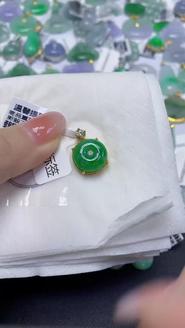 颈饰未镶嵌翡翠天然缅甸翡翠A货多样性发一件