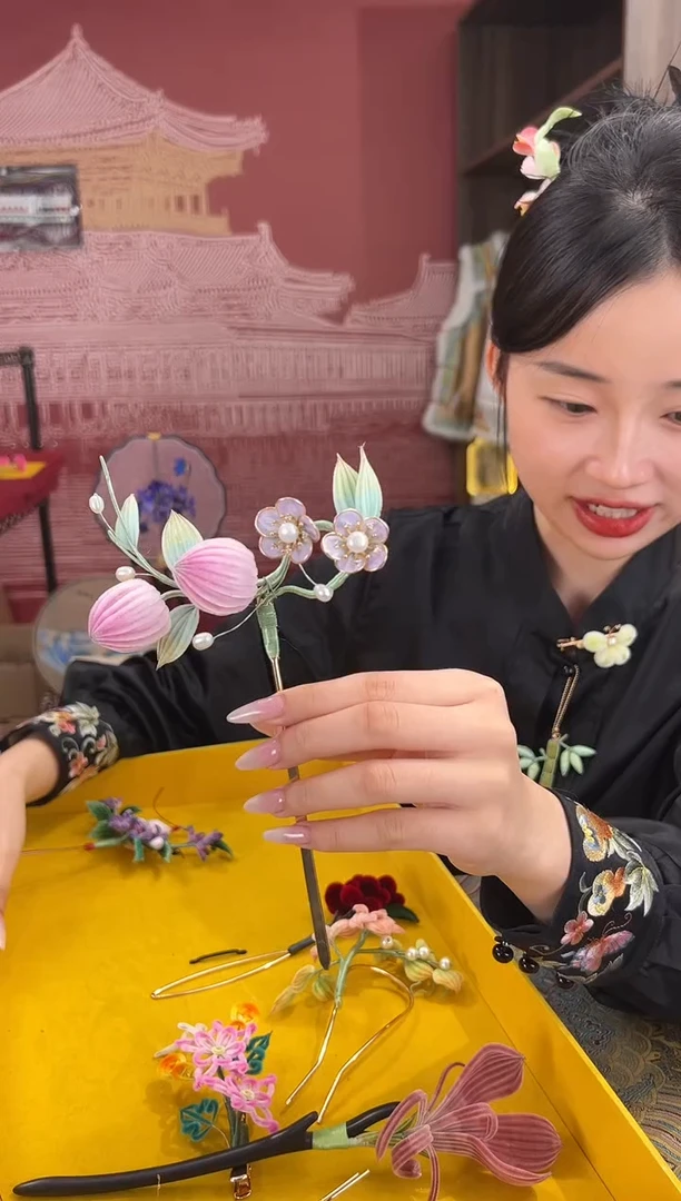 【闪购商品】刺绣非遗绒花（发饰）