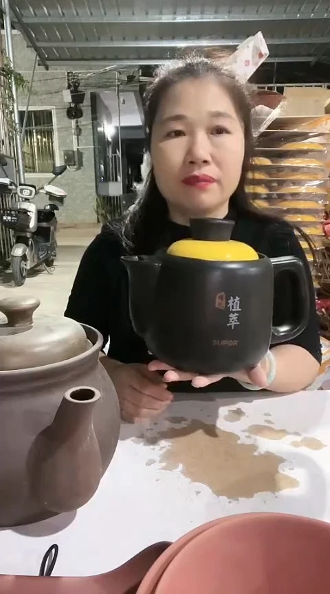 陶瑕疵2.0黑色养生壶