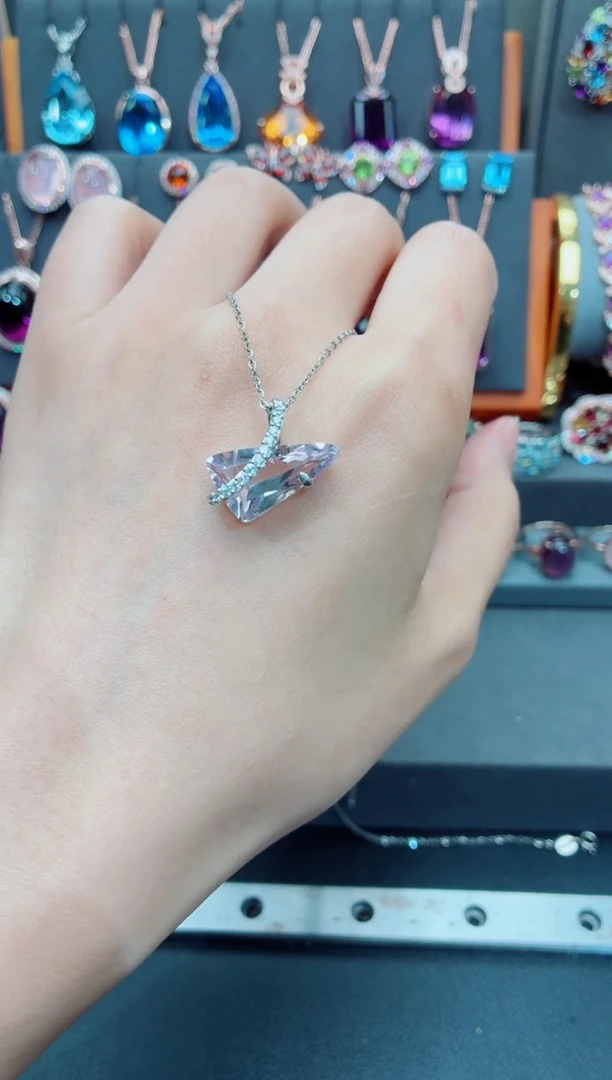 吊坠(赠链)银S925镶嵌水晶水晶吊坠