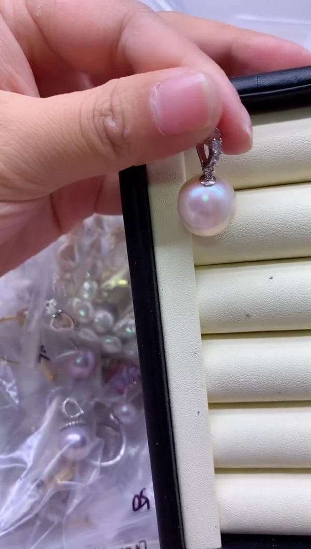【闪购商品】淡水珍珠吊坠(不含链)银S925镶嵌淡水珍珠吊坠