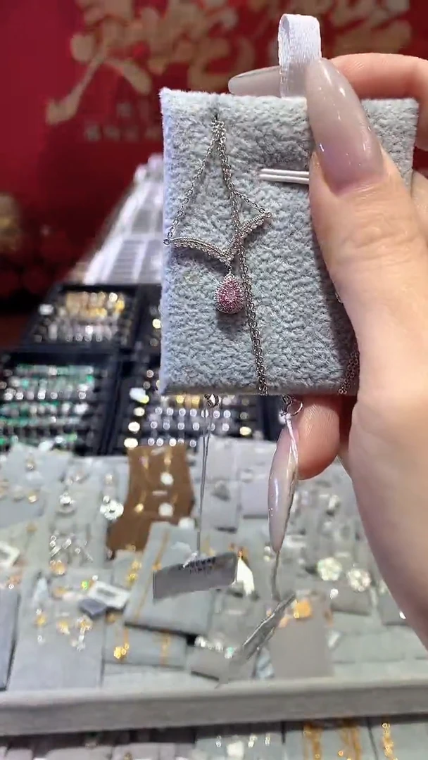 【闪购商品】钻石项链18K金镶嵌项链