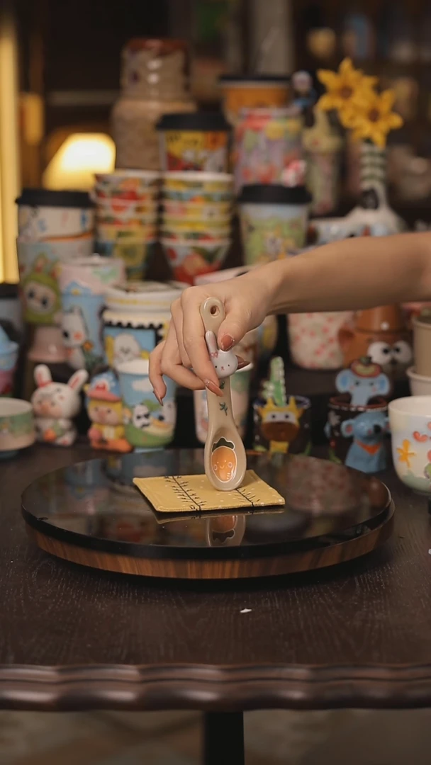 景德镇釉下彩绘设计师款式陶瓷