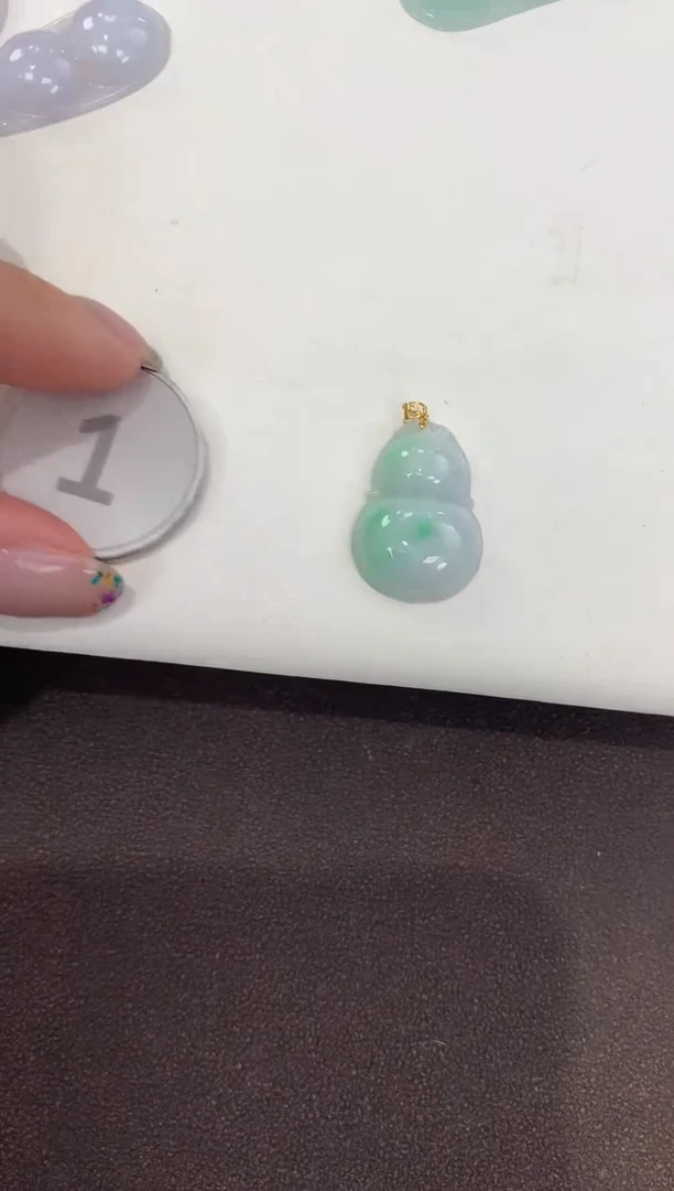 颈饰18K金镶嵌翡翠天然缅甸A货翡翠