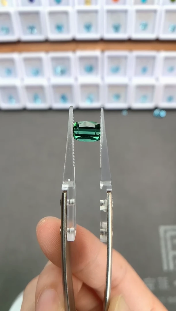未镶嵌裸石定制碧玺1.82ct 047