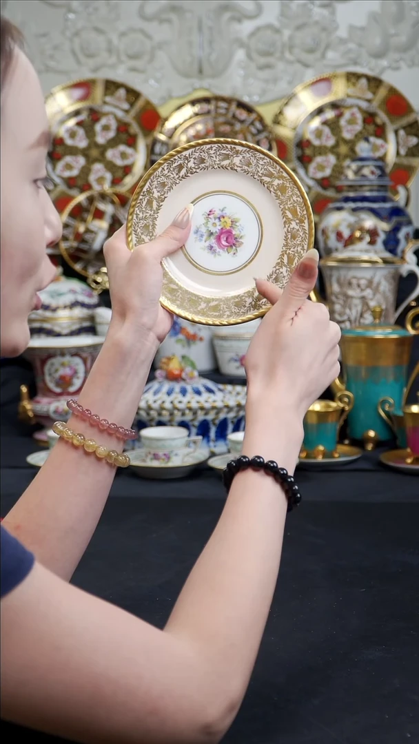 骨瓷婷婷中古器物如图所示109