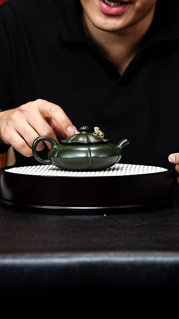 紫砂茶宠宜兴紫砂 青蛙莲子