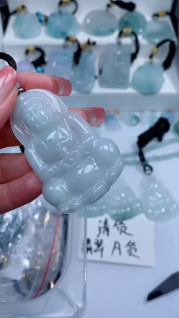 翡翠未镶嵌颈饰吊坠