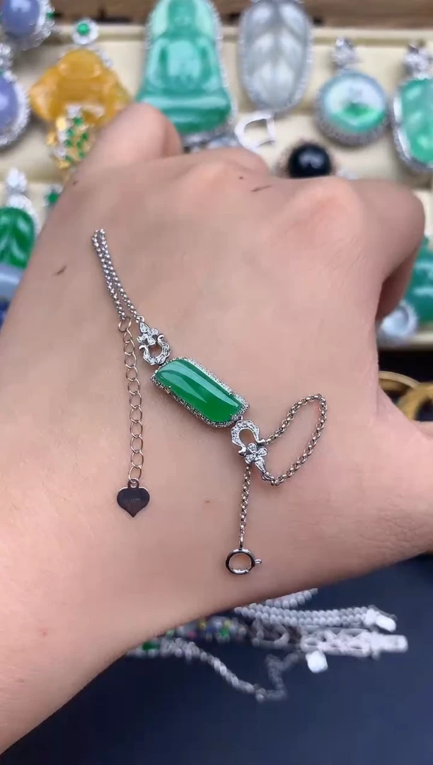 颈饰18K金镶嵌翡翠317-中国好珍宝