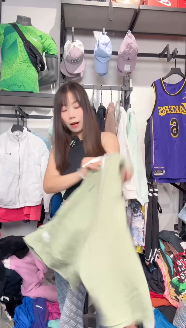 1691编码 瑕疵款直播间过款为准 尺码