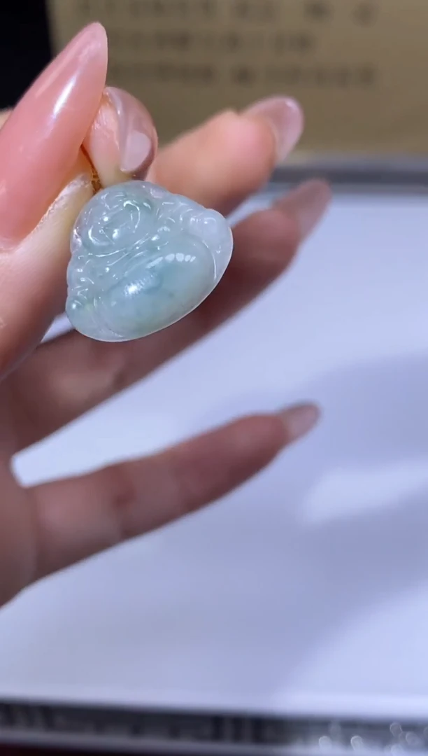 颈饰18K金镶嵌翡翠34630