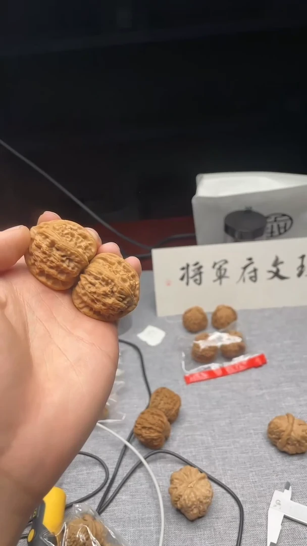 文玩核桃吊坠三鸟白1234