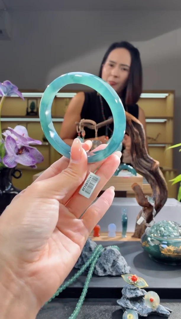 未镶嵌手镯翡翠58圈