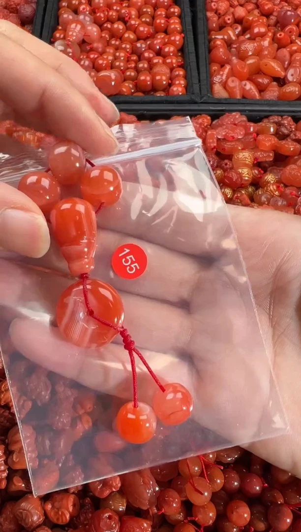 【闪购商品】南红玛瑙颈饰未镶嵌1