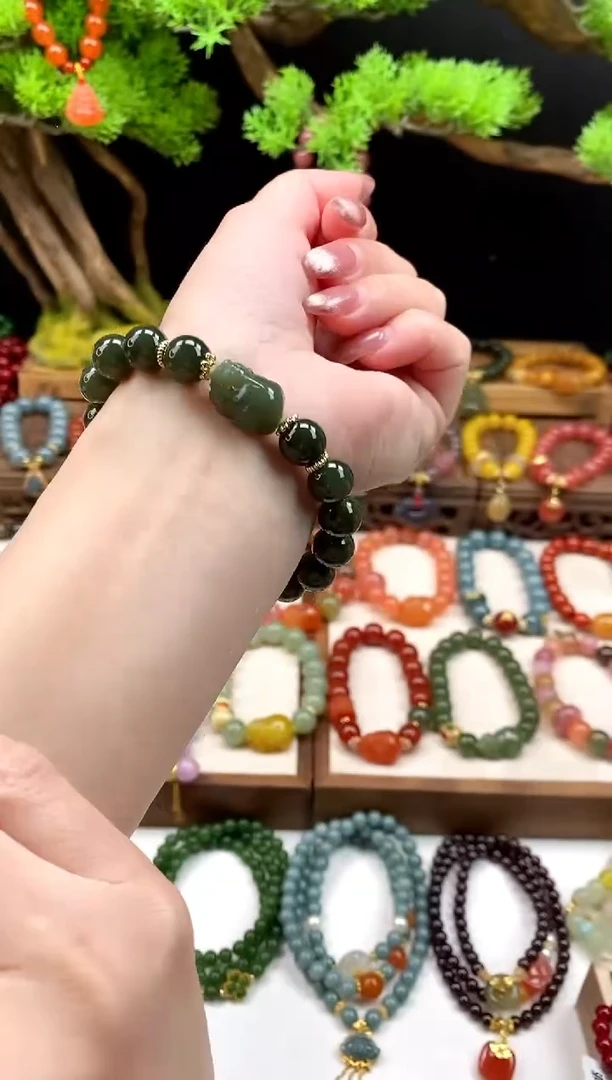 未镶嵌和田玉手饰和田玉貔貅