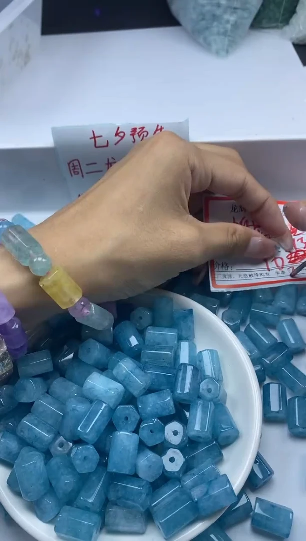 未镶嵌颈饰碧玺W1892蓝碧玺六棱柱13*10mm*4颗