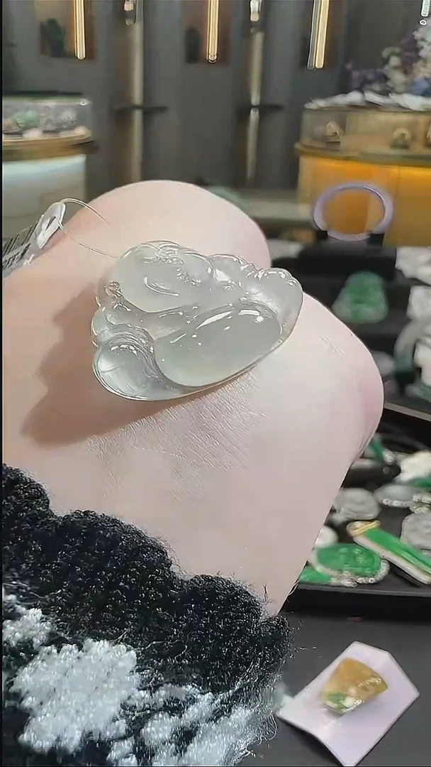 颈饰未镶嵌翡翠天然A货翡翠