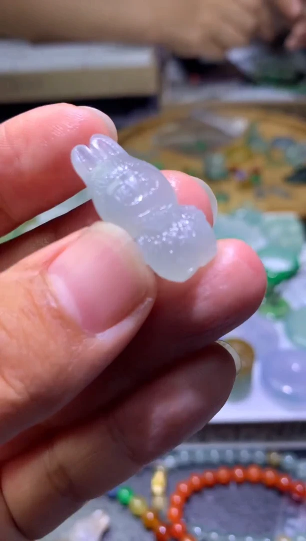 未镶嵌定制翡翠毛货