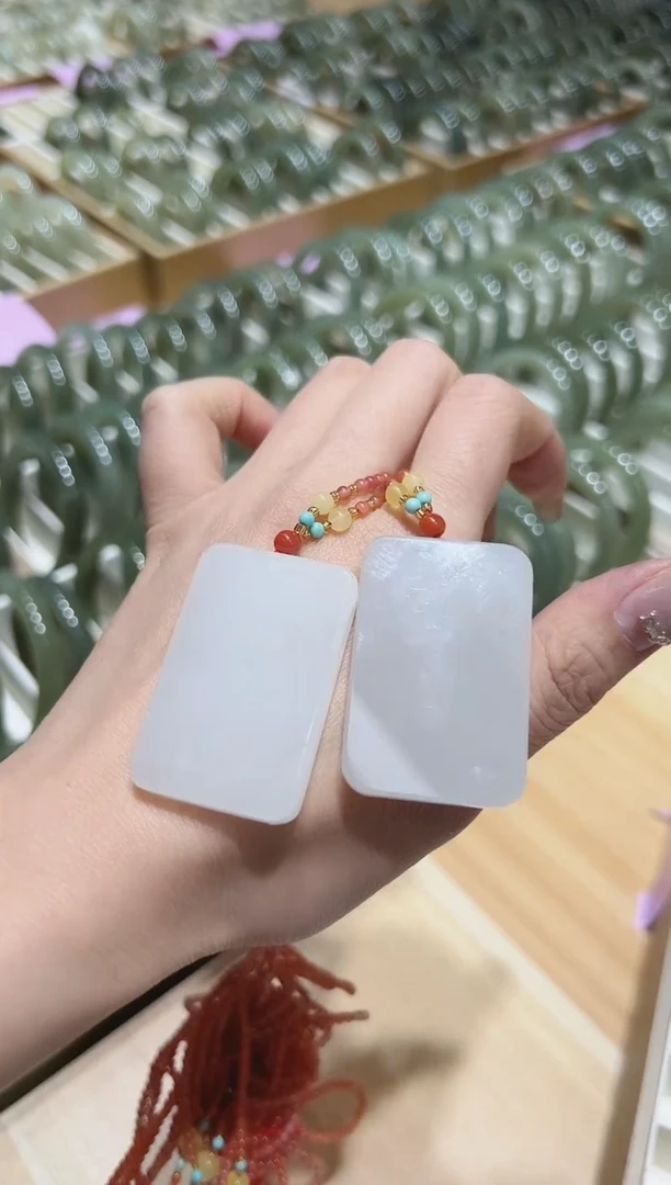 【闪购商品】和田玉颈饰未镶嵌v0267牌