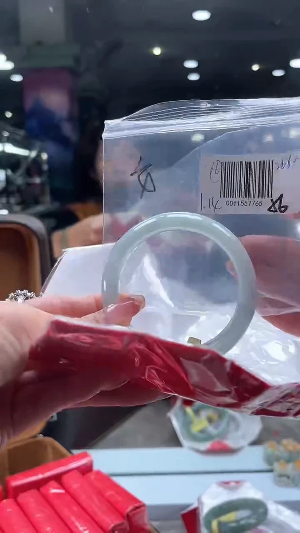 【闪购商品】翡翠手镯未镶嵌翡翠手镯